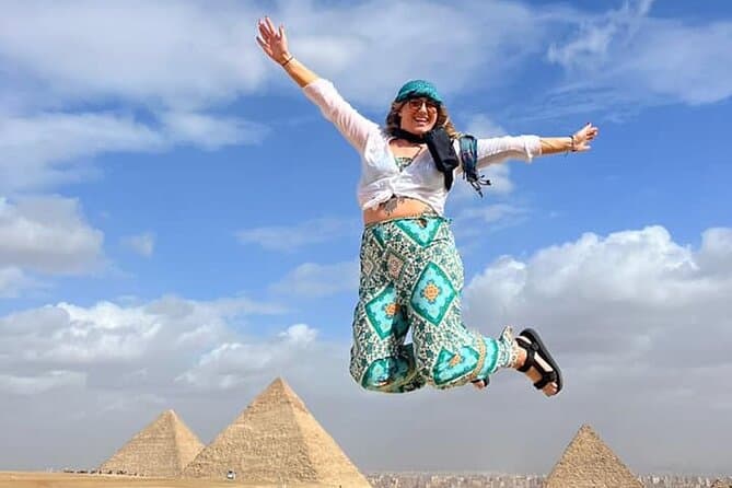 Giza pyramids tour with pick up from cairo / giza Hotels