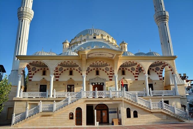 Full Day Tour Coptic and Islamic Cairo - Private VIP