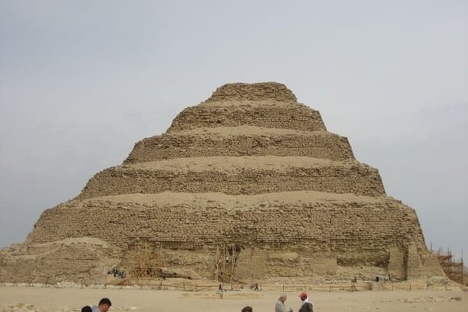 Full Day Guided Private Tour in Memphis Sakkara and Dahshur