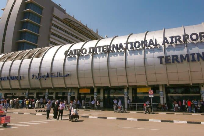 VIP-ontvangst en transfer vanaf de luchthaven van Caïro