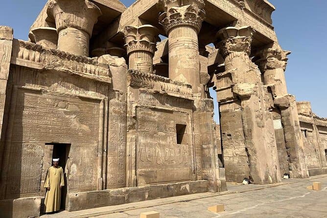 Private Full Day Tour from Luxor to Aswan with Licensed Guide