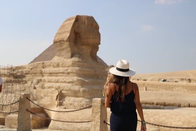Half-Hour Camel ride Giza Pyramids and Old Egyptian Museum