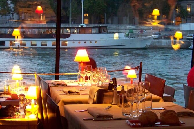 Luxury Felucca on the Nile with Lunch Or Dinner In Cairo