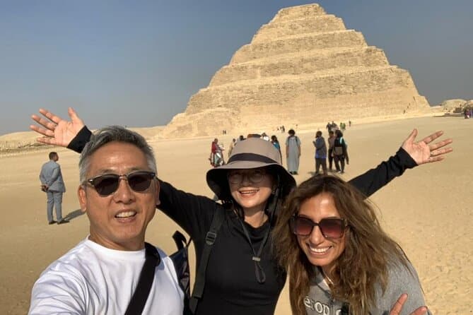 Giza Pyramids Sphinx and Valley Temple Guided Tour from Cairo