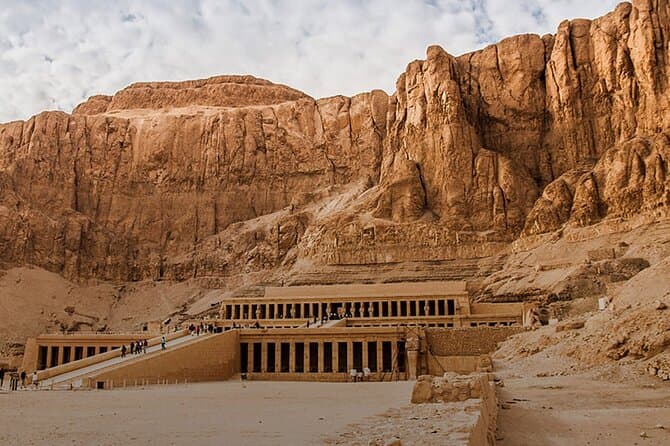 Hop-on Hop-Off Day Tour To Luxor from Hurghada by Bus