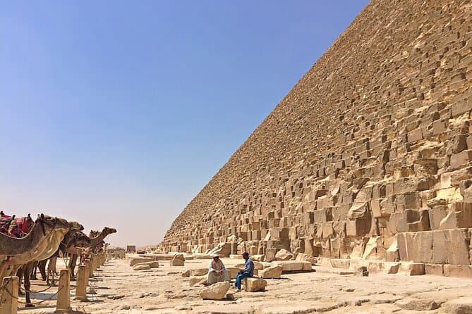 Private Pyramids Tour With an English Guide