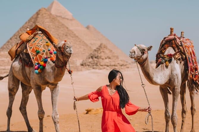 2-Hours Camel Ride around Giza Pyramids