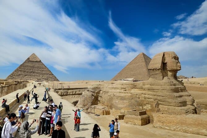Group Tour to Giza Pyramids and Sphinx