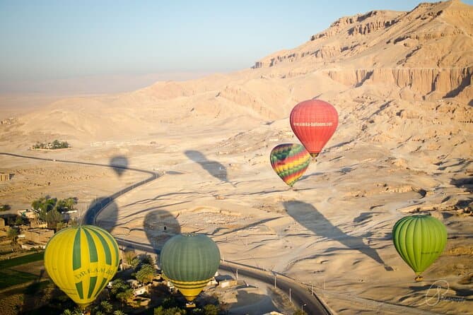 Enjoy Hot Air Balloon Ride In Luxor