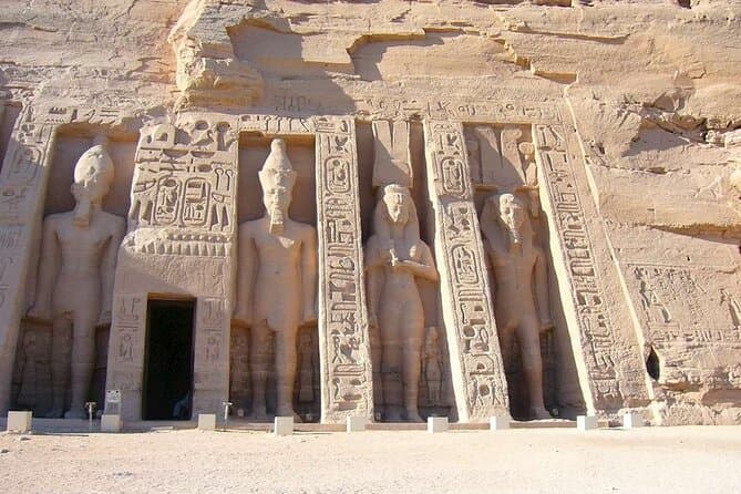 Abu Simbel Temple Day Trip with Hotel Pickup