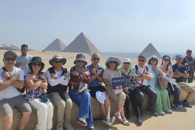 Private Giza Pyramids, Sphinx and GEM Tour with Egyptologist