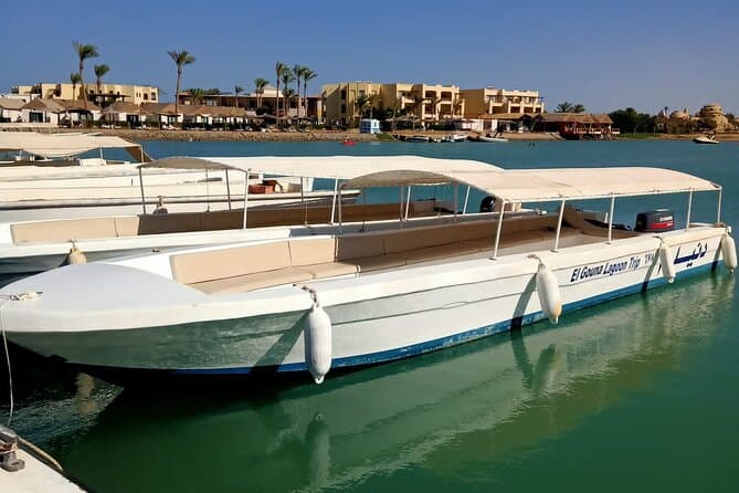 El Guna City VIP Small Boat Sunset Lagoon Trip for 6 Guests