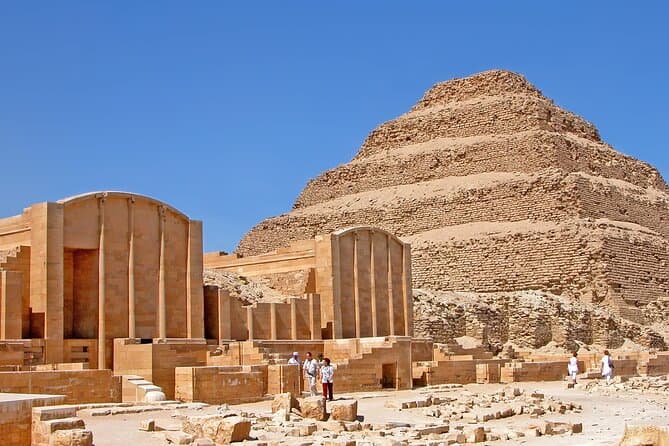 Private Day Tour to Memphis, Saqqara, Dahshur from Cairo and Giza
