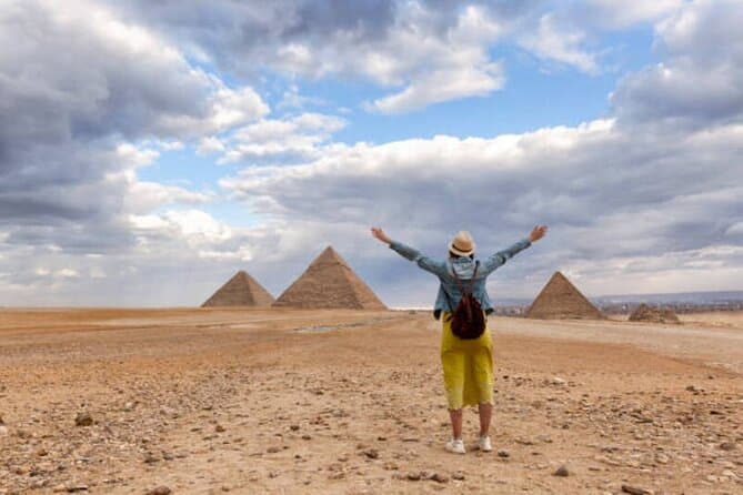 Cairo On Day Private Pyramids, Sphinx, Grand Museum and Bazaar