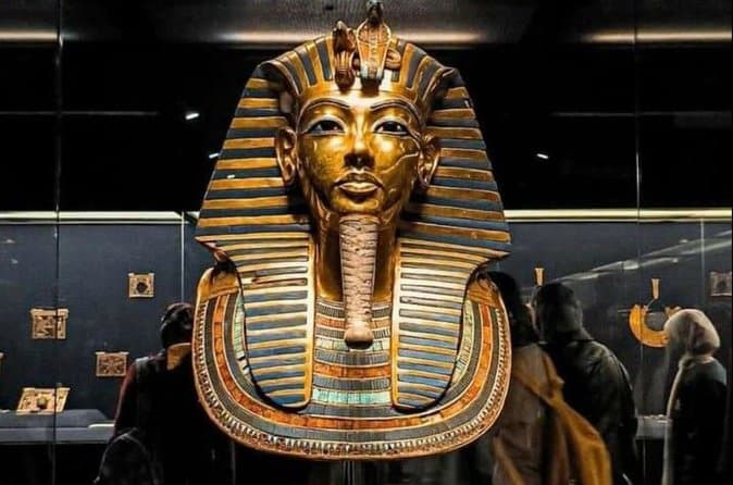 VIP Private Giza Pyramids Grand Egyptian Museum Tour with Lunch