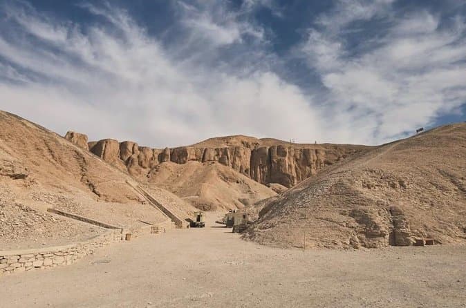 Private 2-Day Luxor Tour: Valley of the Kings,Hatshepsut & Karnak