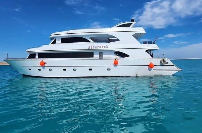 Luxury Cruise To Orange Bay and Hula Hula island & Lunch-Hurghada