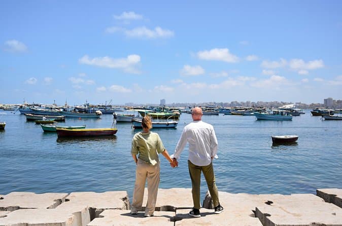 Private Alexandria Tour from Cairo with Local Seafood Lunch