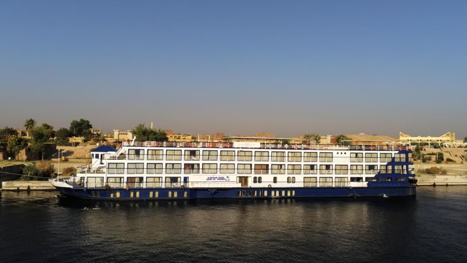 King of Thebes, a Nile cruise ship