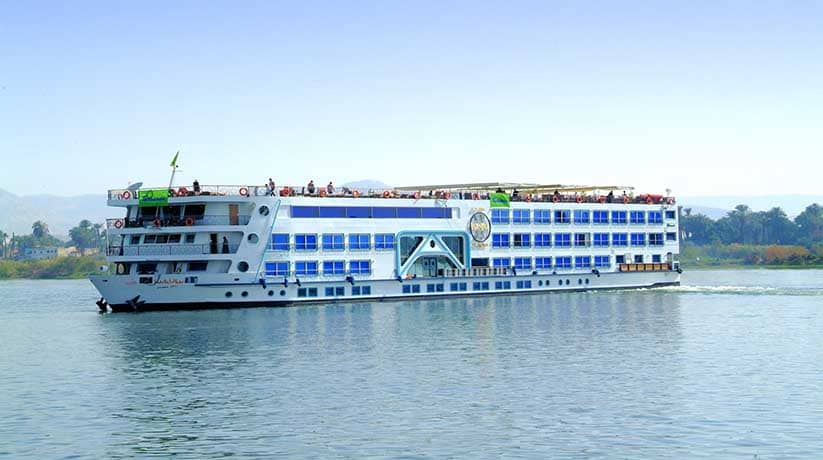 Royal Esadora