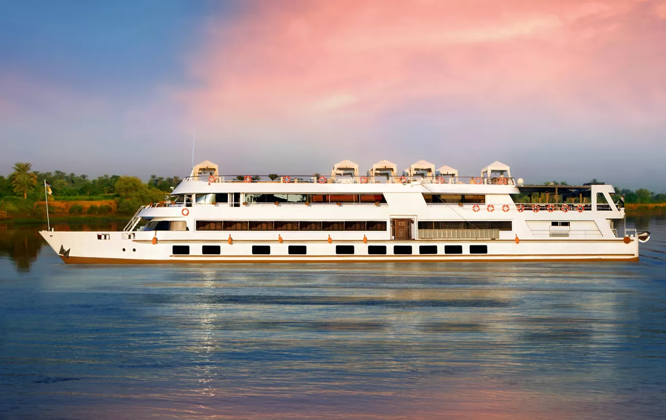 Sanctuary Sun Boat III