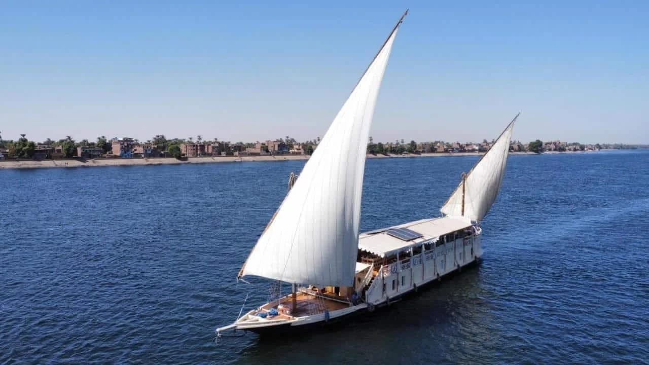 Saray El Nil