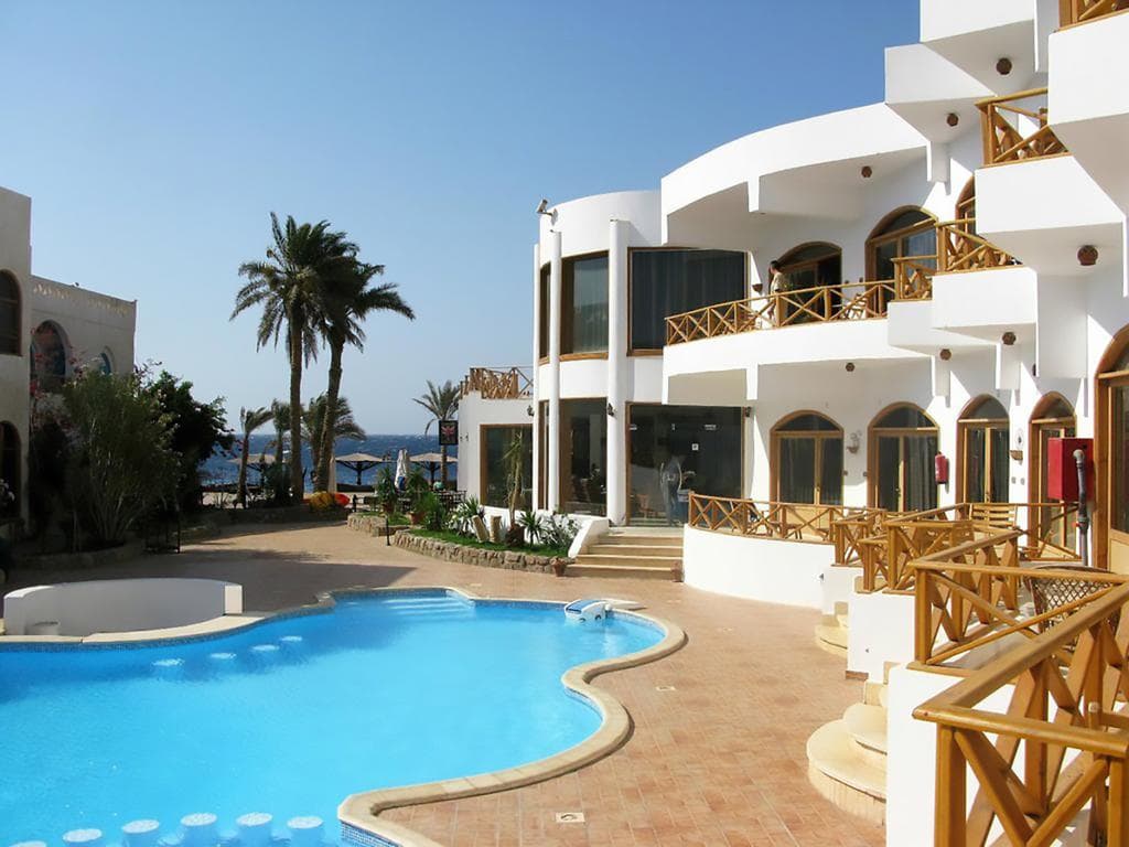 Red Sea Relax