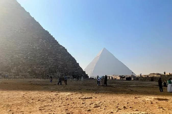 Cairo Day Tour from Sharm El Sheikh by Bus – Pyramids & Museum