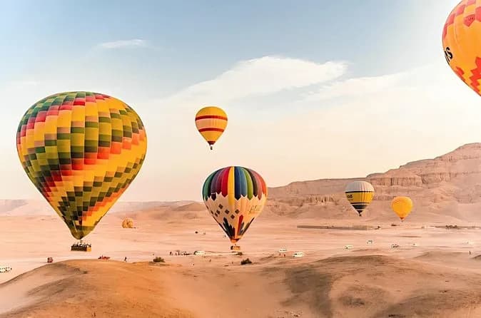 Hurghada: Tour di 2 giorni a Luxor con hotel, mongolfiera e giro in barca