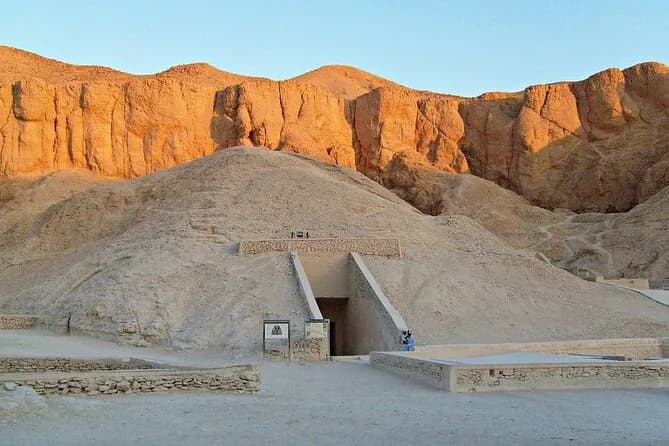 Luxor West Bank Budget Tour: Kings Valley, Memnon & Hatshepsut