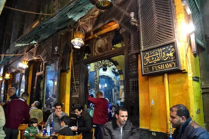Private Tour in El-moez Street Includes Cairo Tower and El-fishawy Café