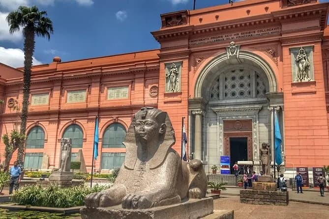 Private Tours to Egyptian Museum, Saladin Citadel and Old Cairo