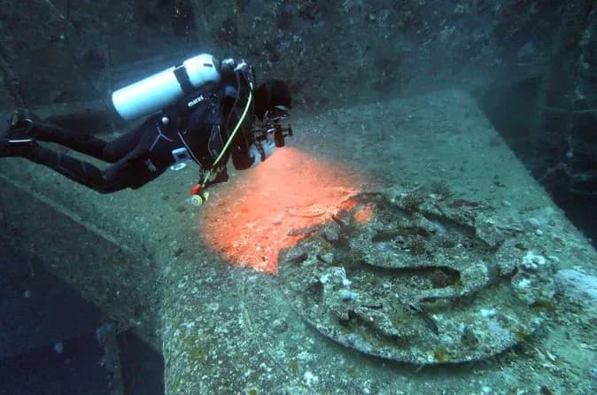Salem Express Wreck Dive from Safaga or Soma Bay with Lunch