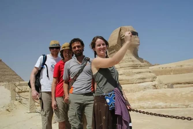 Unbeatable tour (Giza Pyramids,Sphinx,Sakkara,Memphis)